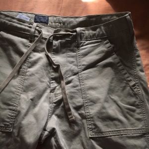 Levi’s Beige pants !